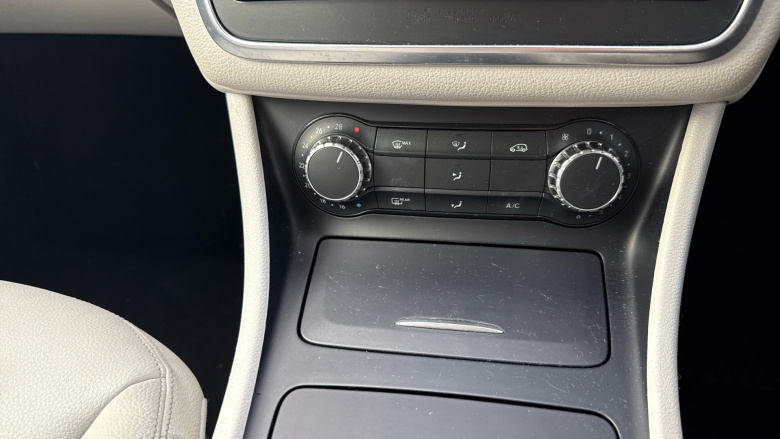 Mercedes-Benz GLA 220 CDI 4Matic Sport 5dr Auto [Premium] Diesel Hatchback